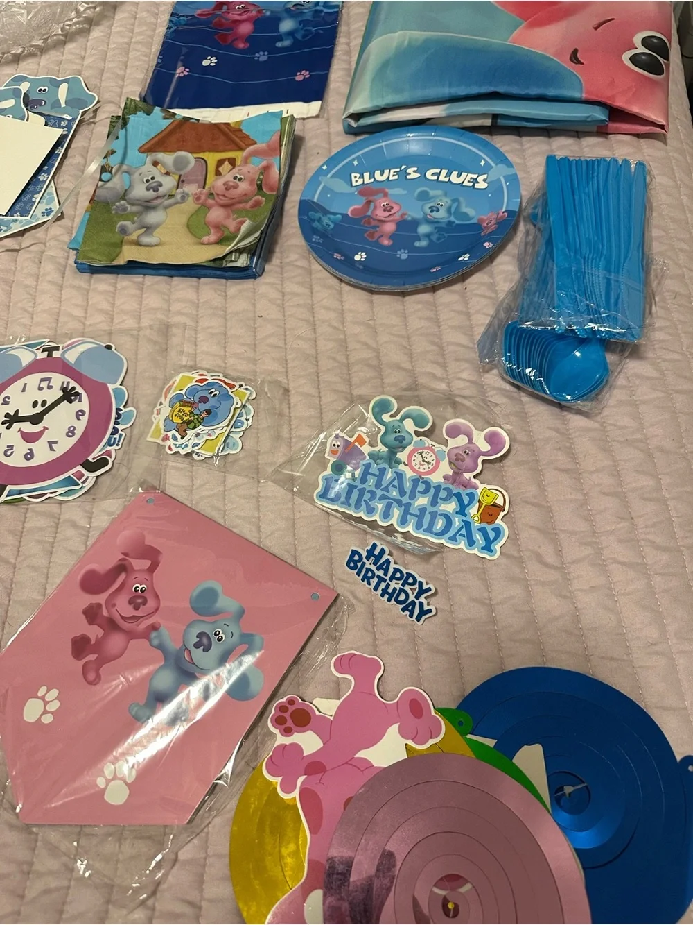 Blue’s Clues birthday party decorations